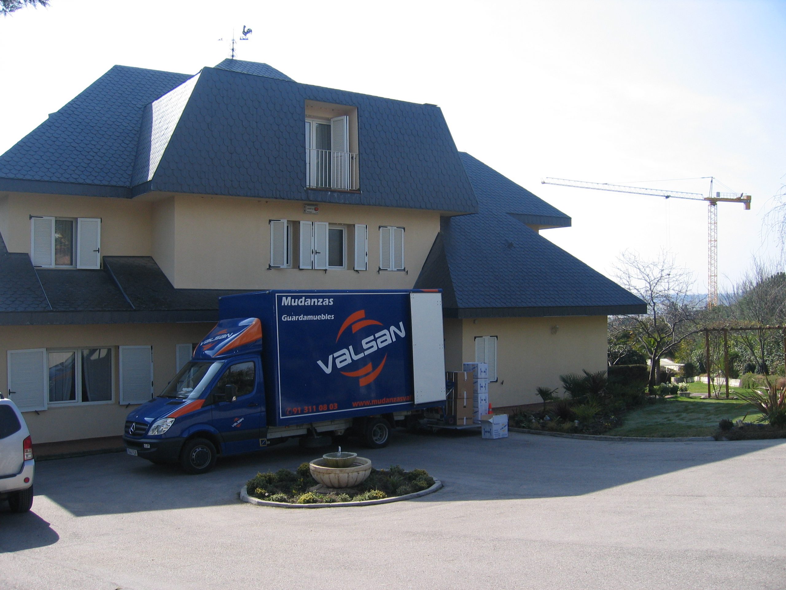 Cómo mudar la oficina de tu empresa en un fin de semana (Y no parar tu negocio) Presupuesto Mudanza Madrid 03 Scaled