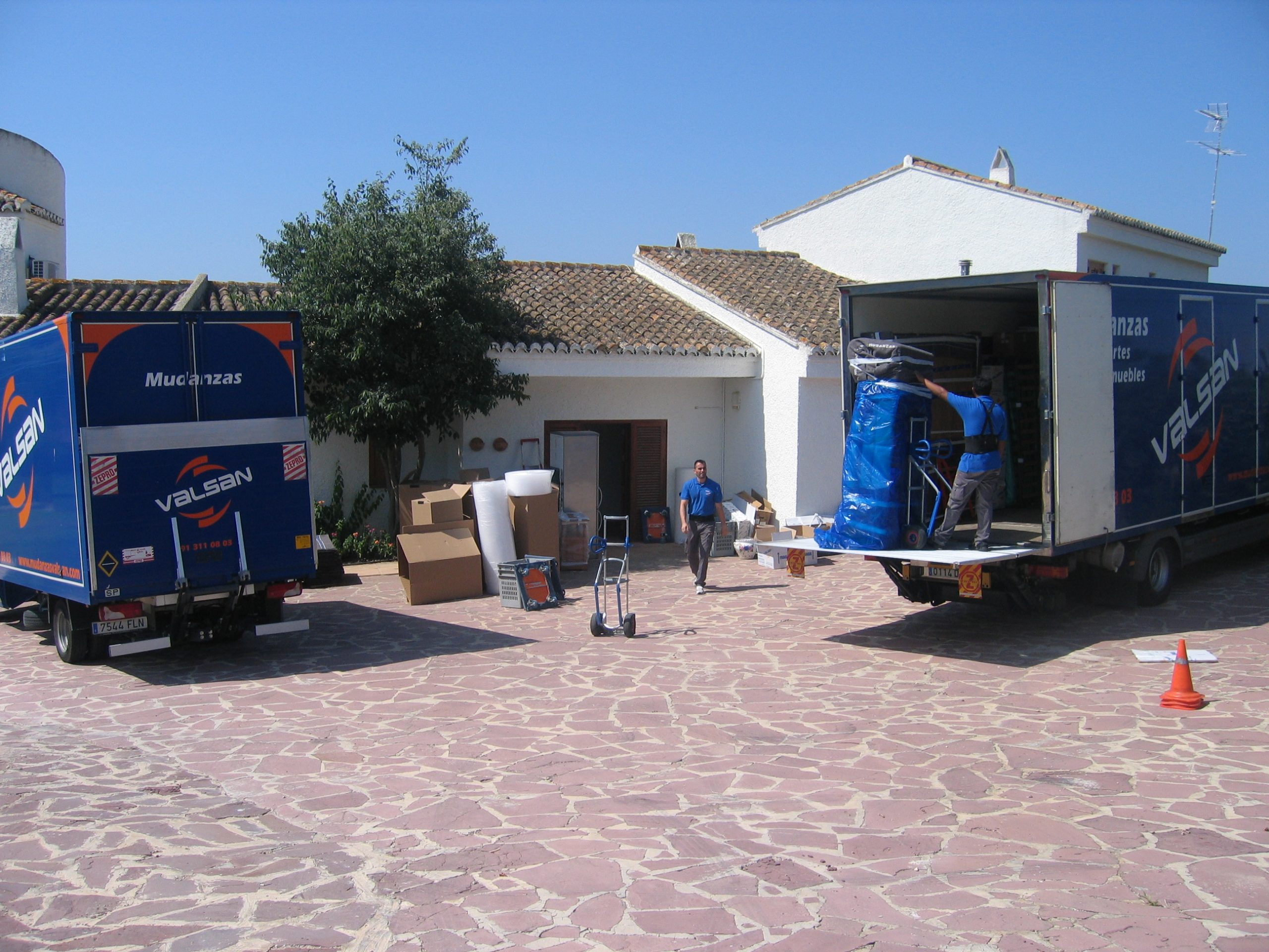 our-story-02 Presupuesto Mudanza Scaled